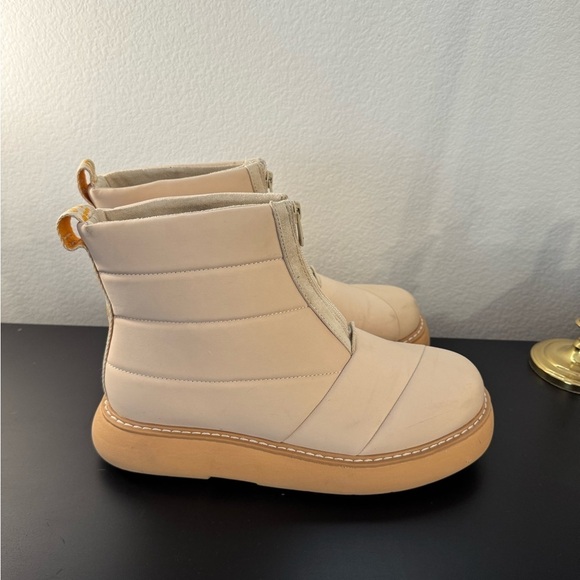 Toms Women’s Alpargata Mallow Puffer‎ Beige Booties Size 8 - Picture 6 of 8